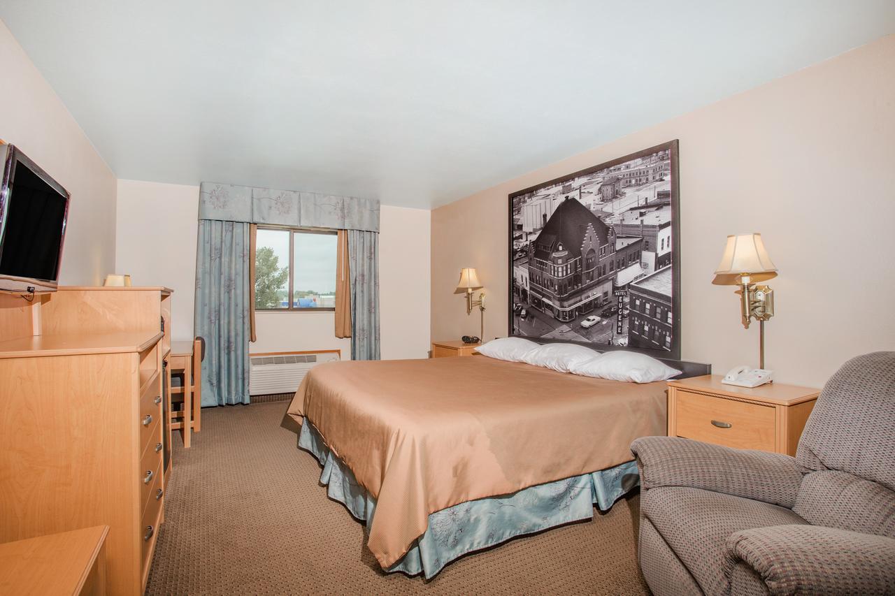 Hotel Super 8 By Wyndham Monroe Wi Exteriér fotografie